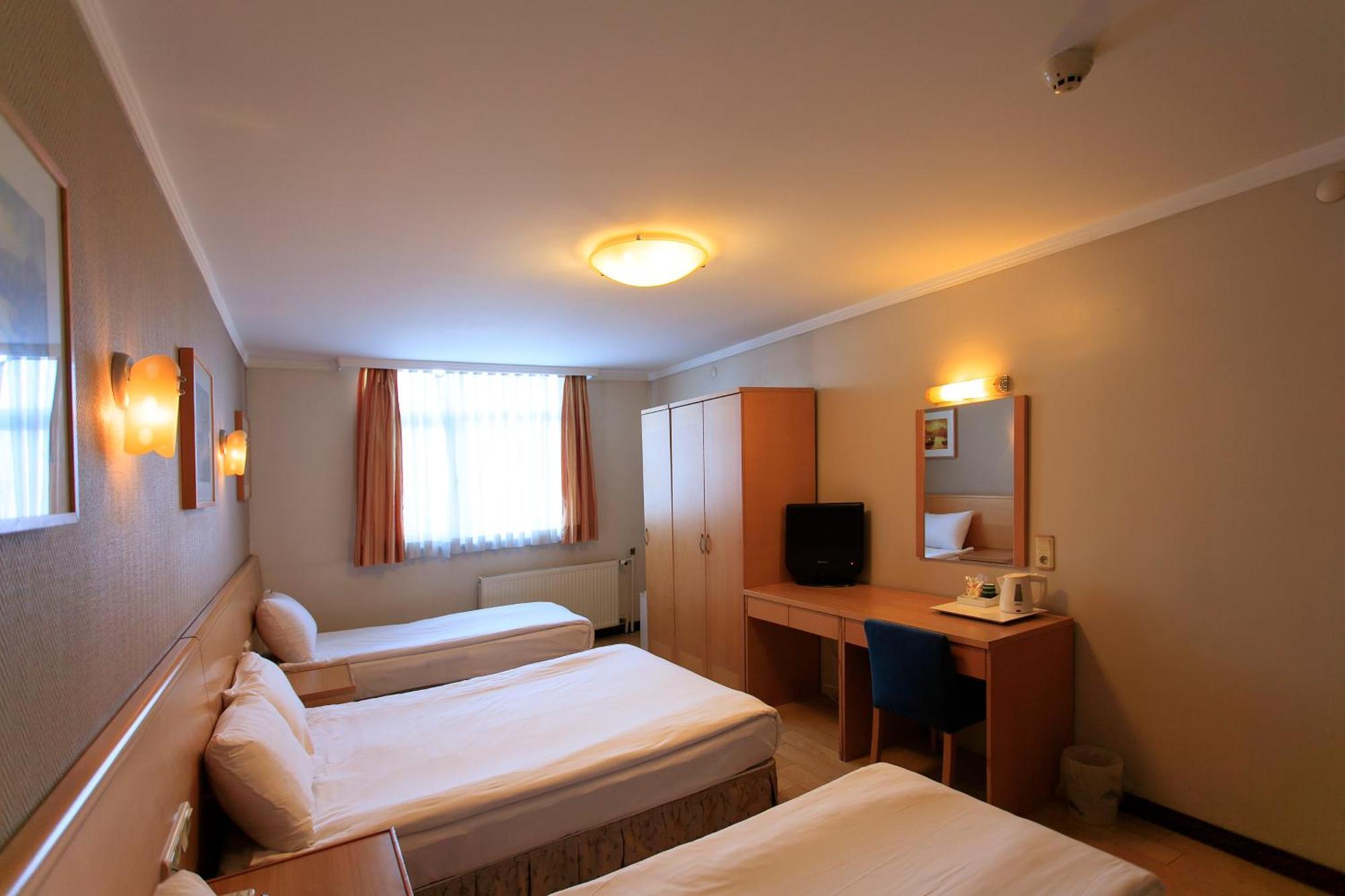 Hotel Inter Стамбул Екстер'єр фото